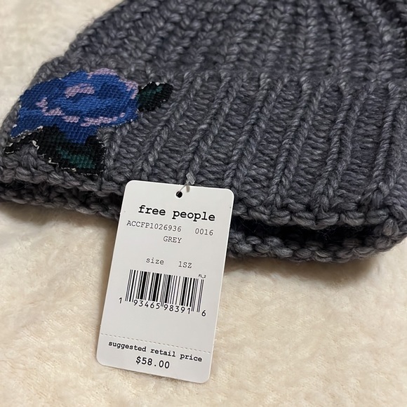 NWT Free People Everything Rosy Beanie Grey with Blue Purple Embroidery Flower - Picture 7 of 10
